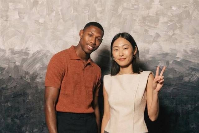 same-exact-two-coworkers--clothing--hair--grey-omb.png