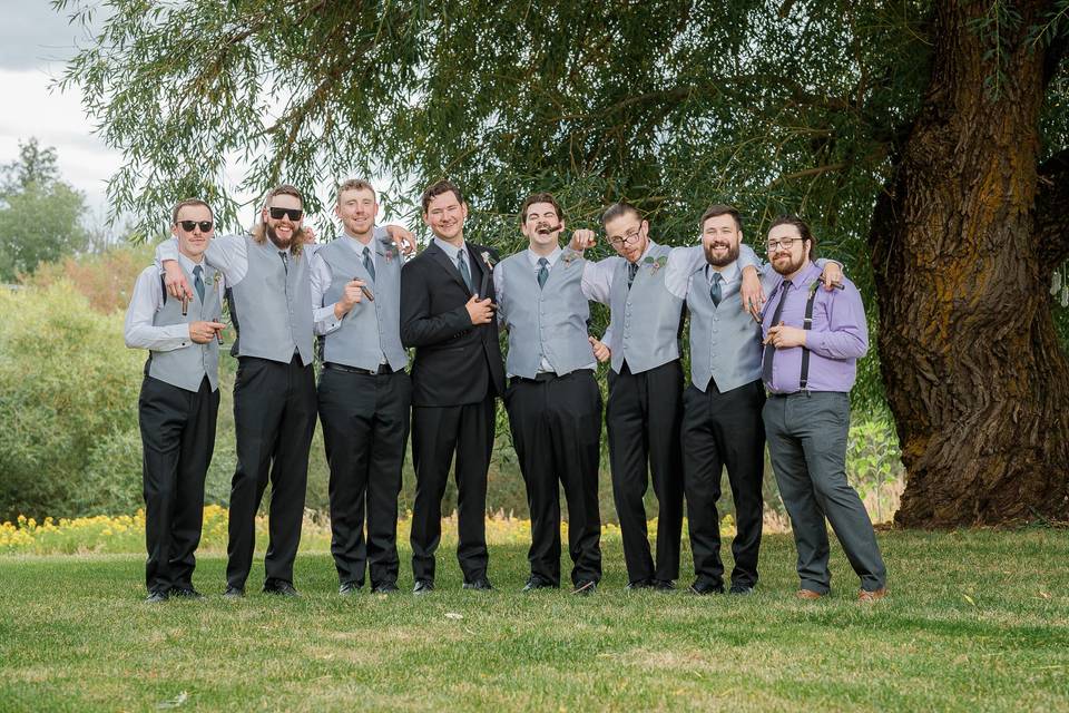 Groomsmen