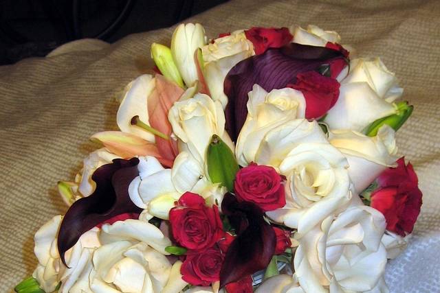 Azure Blanc Floral Design