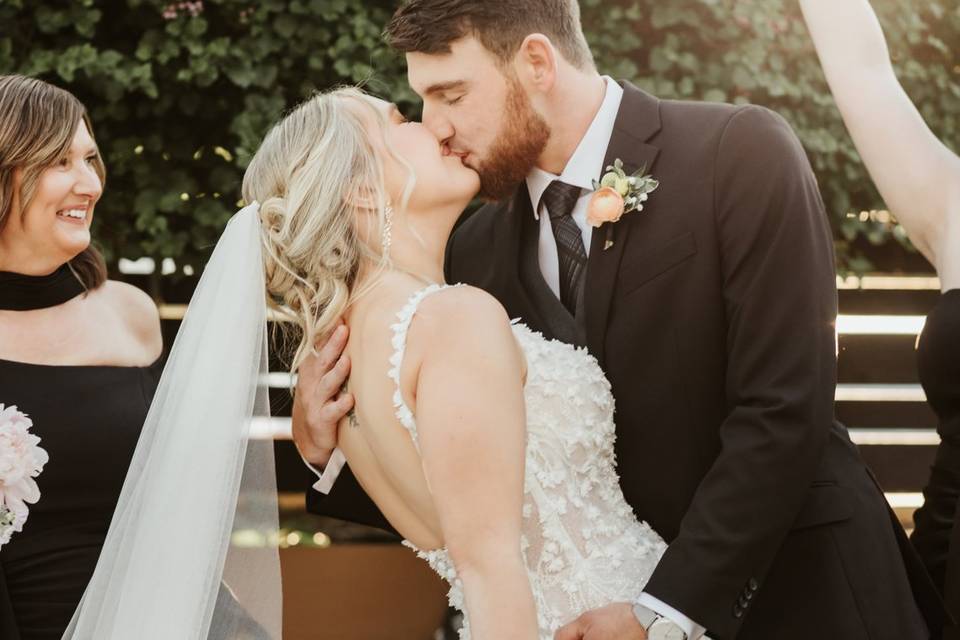 You may kiss the Bride!