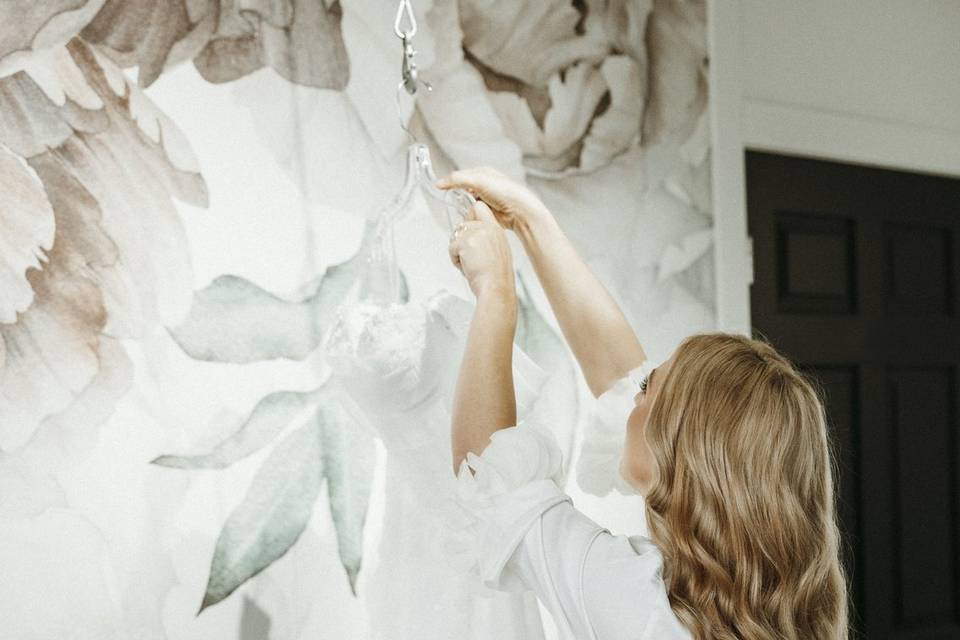 Raise THE dress!