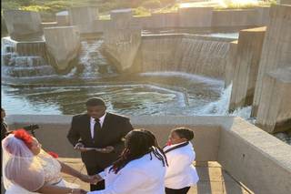 The Preacher Guy ( Wedding officiant)