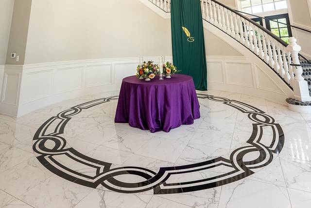 Rotunda / Entrance