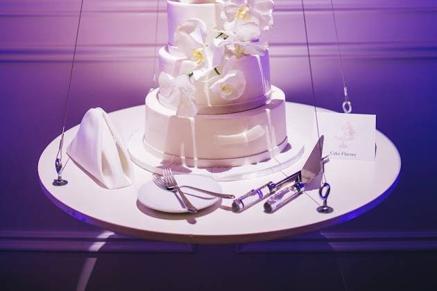 Wedding | Floating Cake