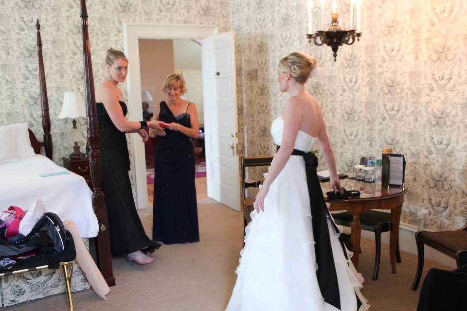 The bride with her bridesmaids