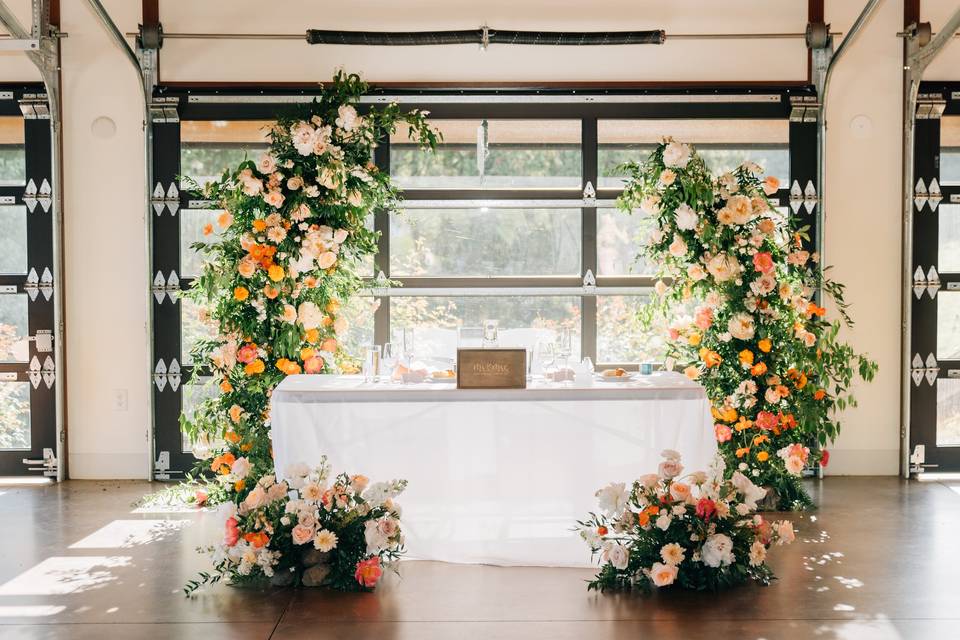 Wedding arch at sweetheart