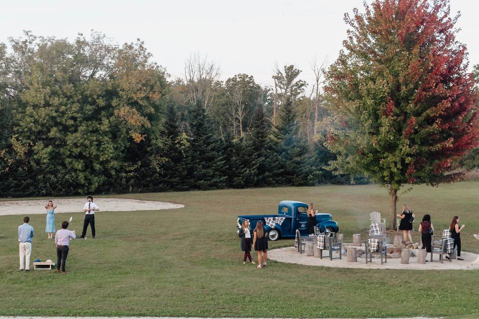 Fire Pit & Corn hole
