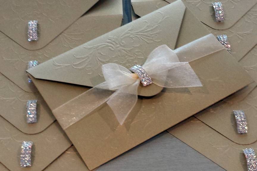 Ribbon & Brooch Envelope