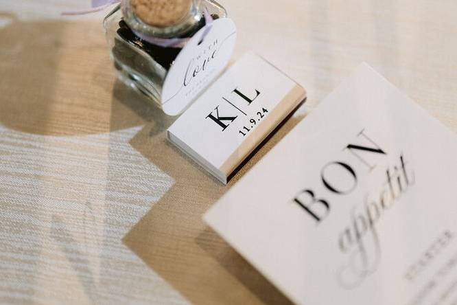 Favors & Menu