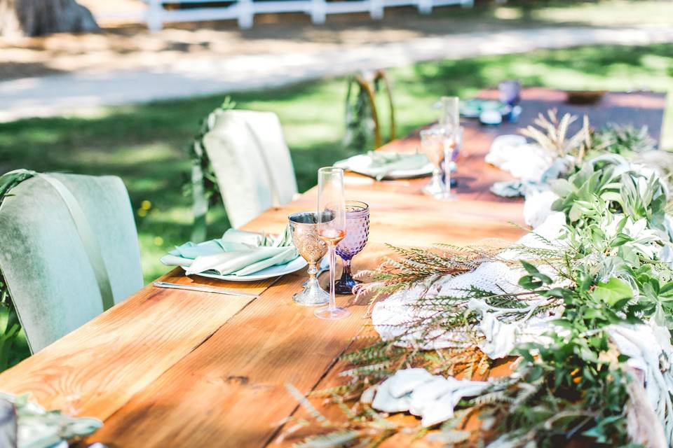 Rustic table details