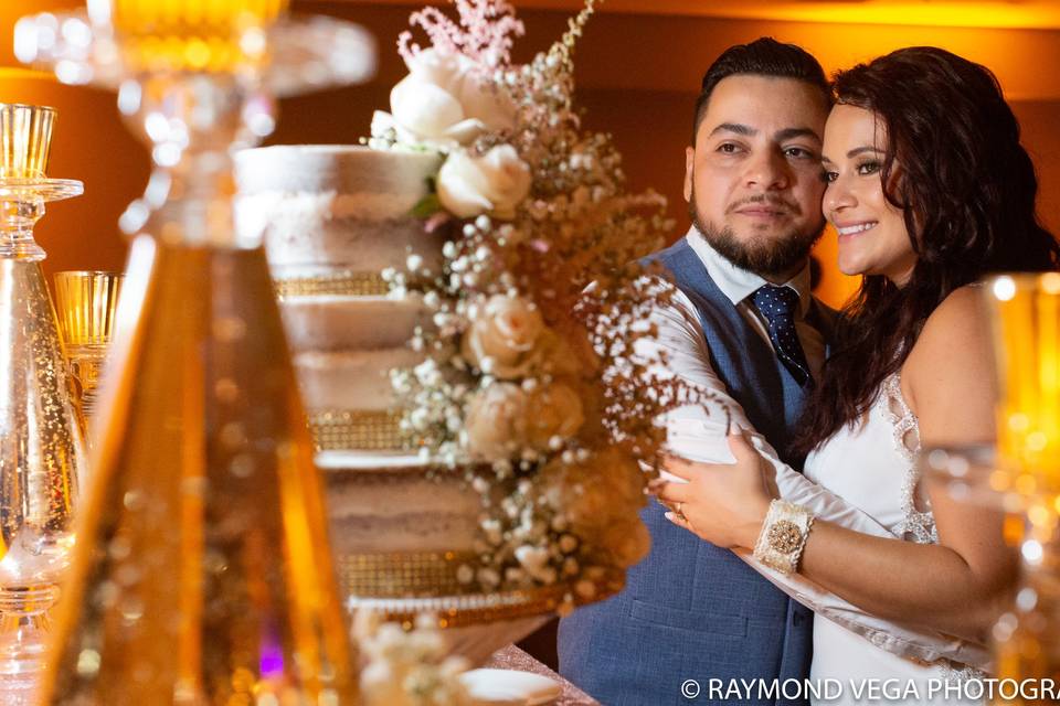 Raymond Vega Photography / Professional Wedding Photographer https://www.facebook.com/raymondvegaphotography/?ref=settings