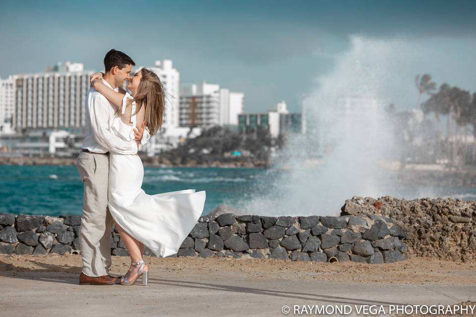 Raymond Vega Photography / Professional Wedding Photographer https://www.facebook.com/raymondvegaphotography/?ref=settings