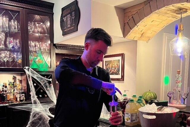 Darling Events Waitstaff Company