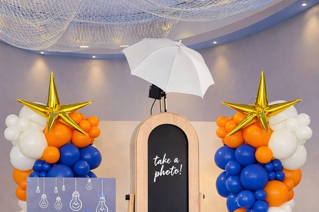 Sleek mirror-style booth