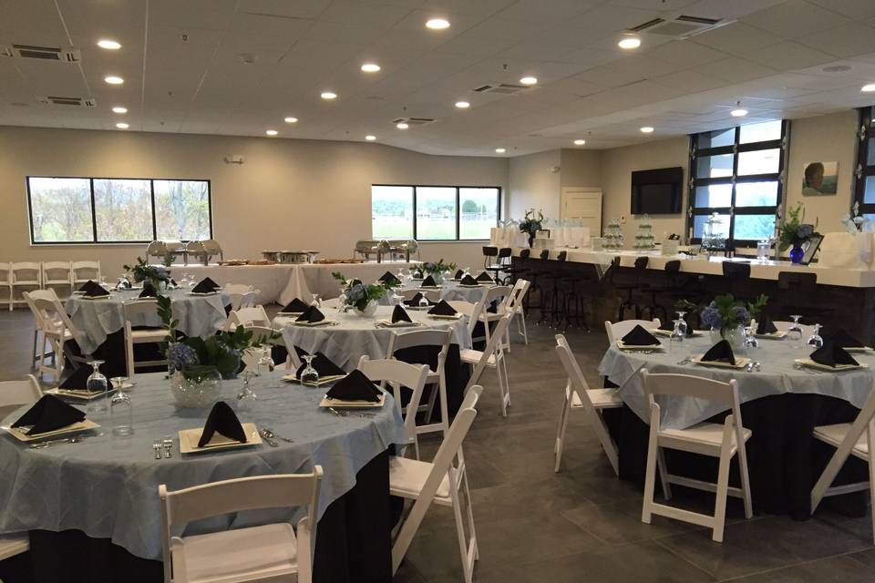 Black and blue table setup