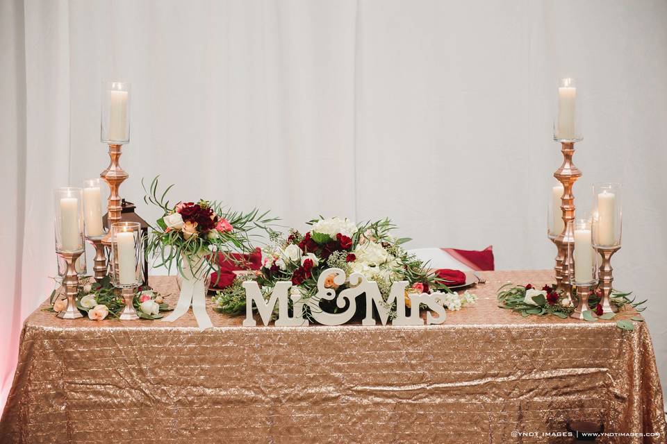 Sweetheart Table YNOT iMages