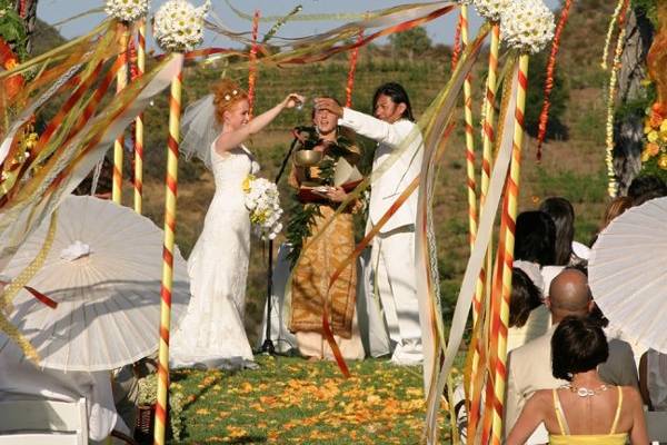 Beautiful wedding in Malibuon Summer Solstice winner of the best ceremony setting floral decor Florist Review Magazine 2008featured in March 2009 issue