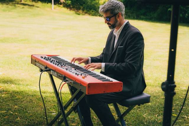 Matt Pacheco (Solo Pianist)