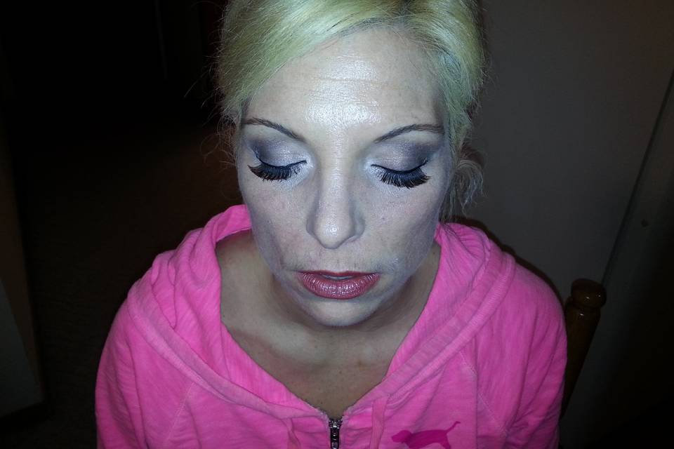 Airbrush Bridal Makeup Application. Dramatic classic smokey eye. Fiber lash system paired with a flattering strip lash.