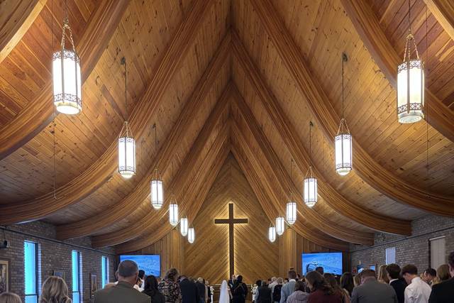 Ceremony Aisle Lutheran Church