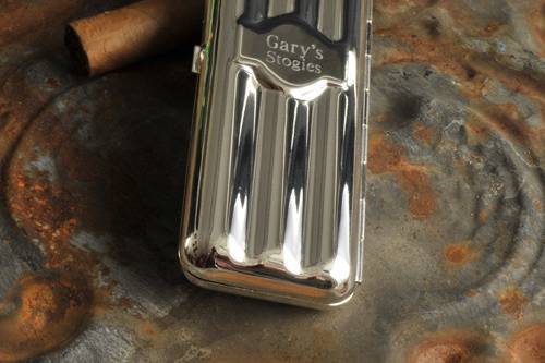 Personalized cigar holder