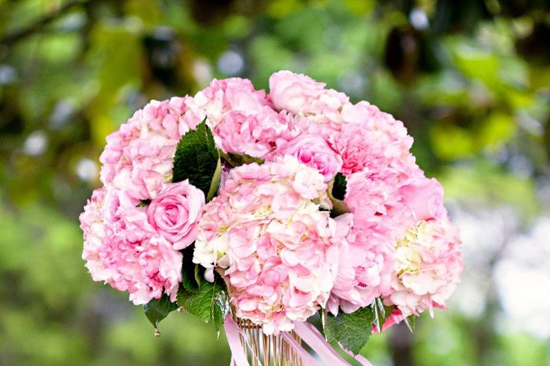 Floral table centerpiece