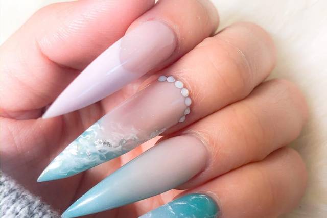Acrylic nails with ocean theme