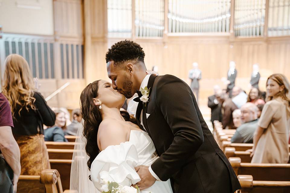 Wedding couple CuriousCourtney