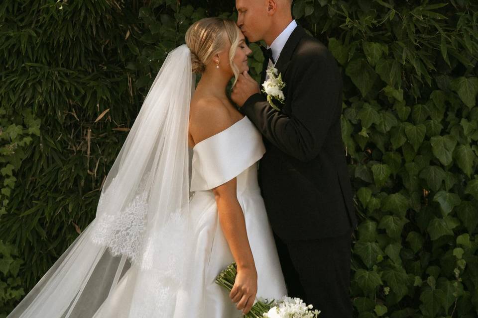 Stori Weddings