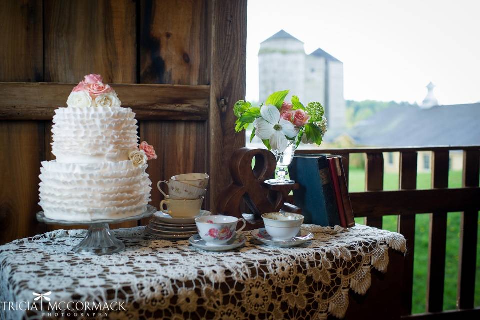 Cake table