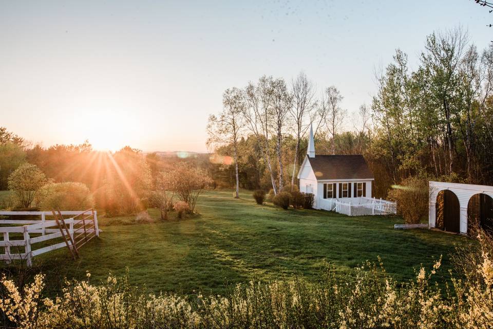 King's Hill Inn & Barn