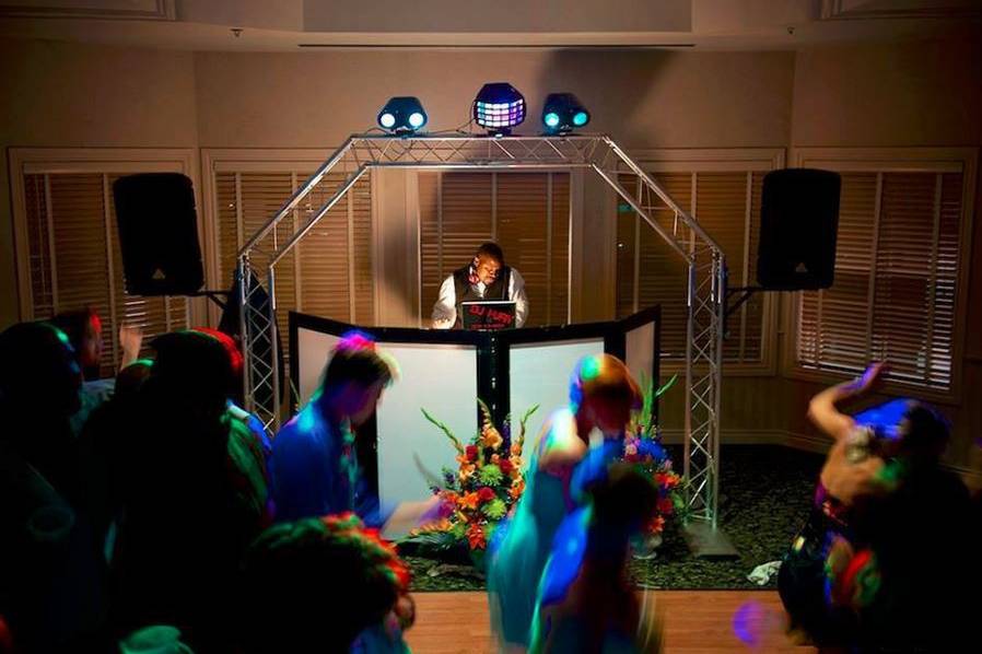 Savoy Entertainment Service 