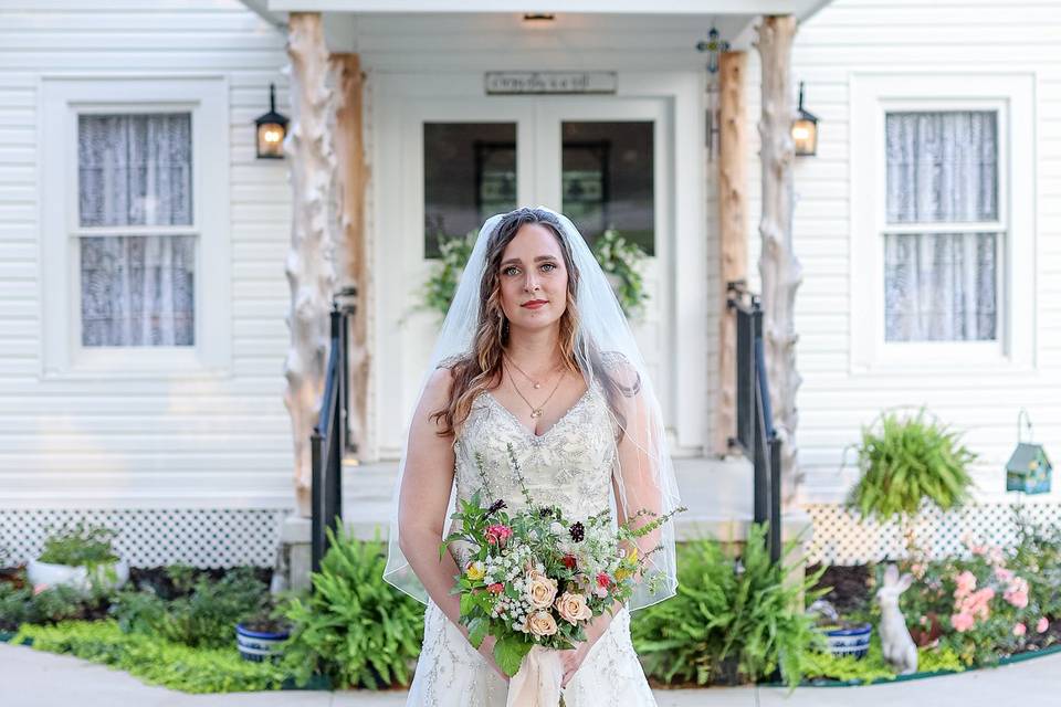 Bridal portrait florals