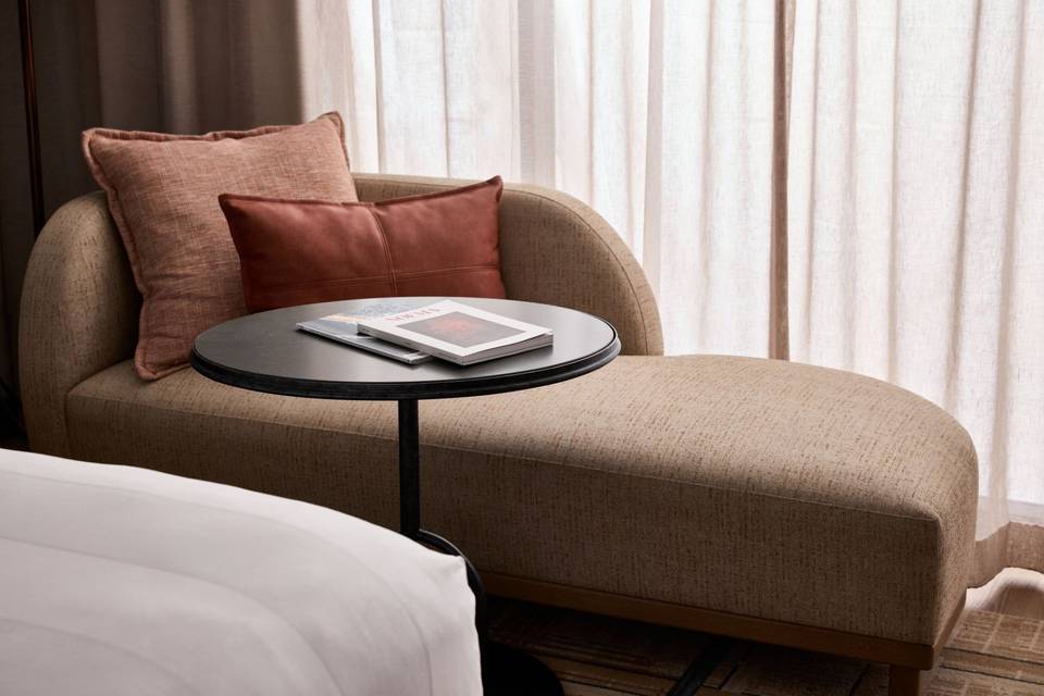 AUSCE_CedarPark_KingChaise-Detail.jpg