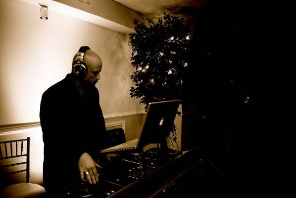 DJ Paul Love at The Villa