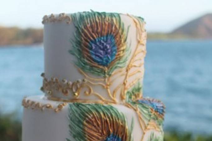 Maui Wedding Cake D�cor from Fukushima Flowers