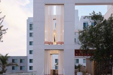 Sandbourne Santa Monica