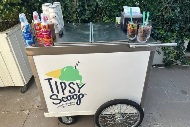 Tipsy scoop