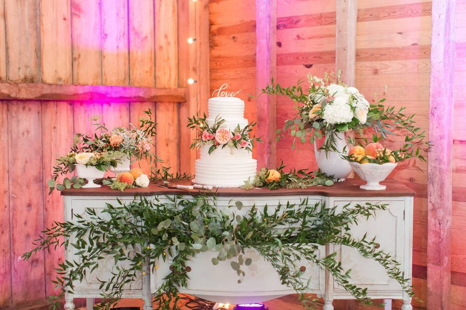 Peachy Keen Event Rentals and Design
