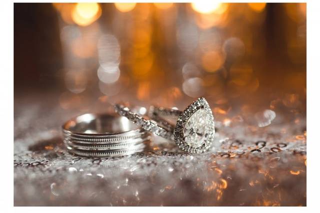 Silver thumb photo
