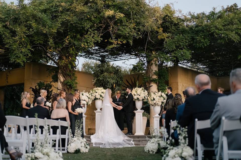 Lua Floral Artistry