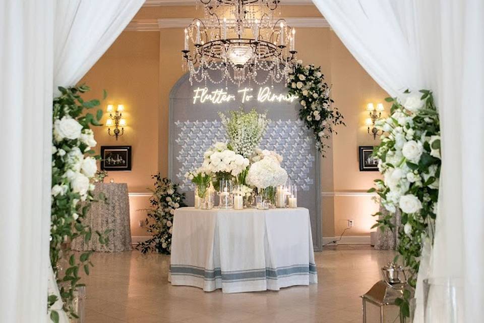 Lua Floral Artistry