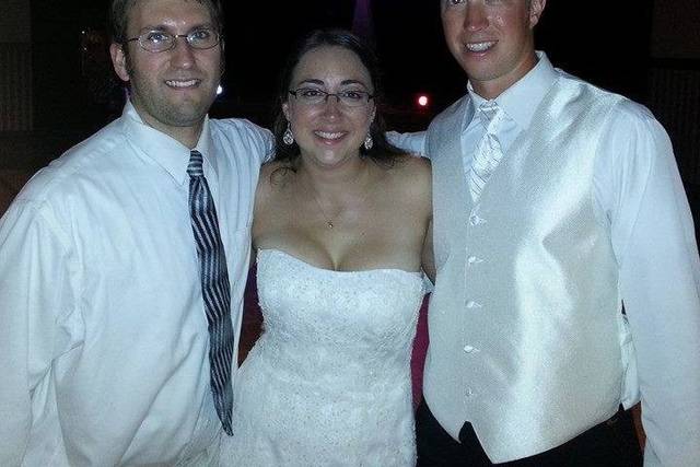 Infinity DJ, Wedding Specialist