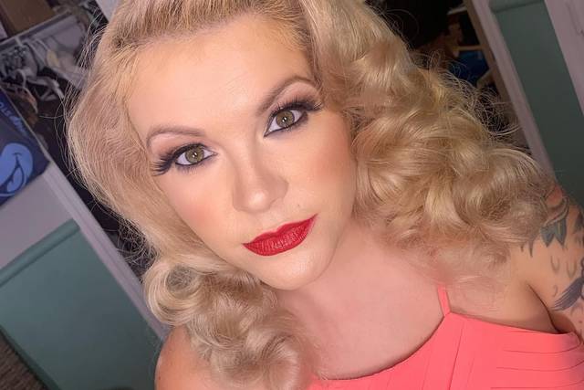 BRIDESMAIDS MAKEUP