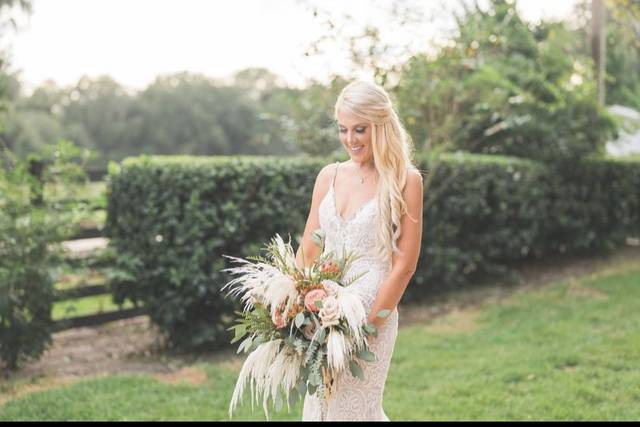BRIDAL HAIRSTYLING & MAKEUP
