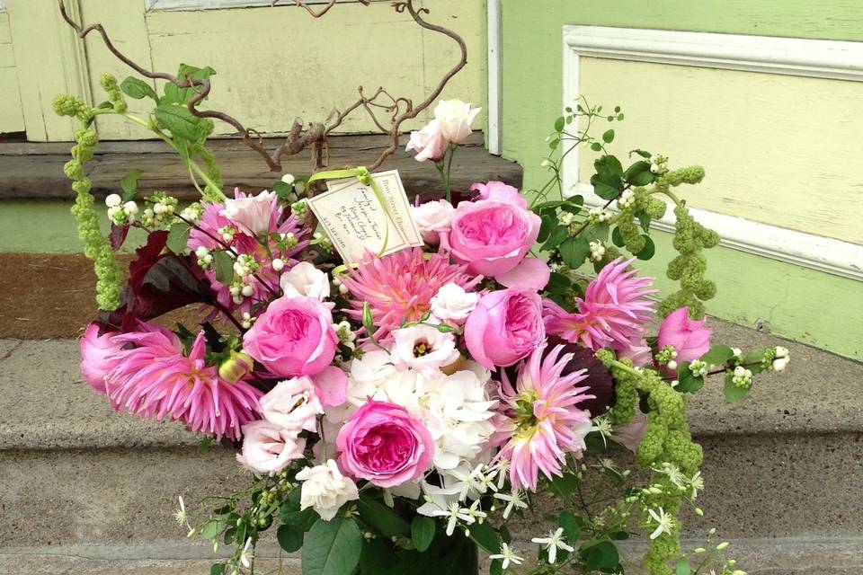 Floral centerpiece