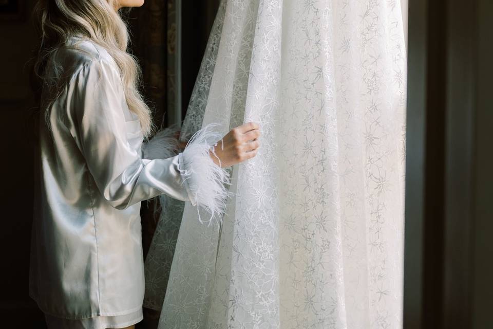 Wedding gown