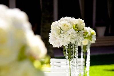 ceremony aisle decor