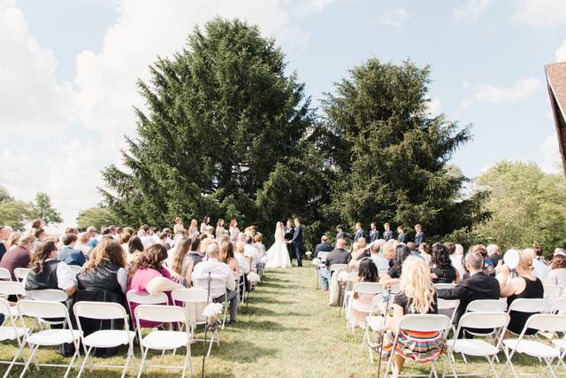 Outdoor Ceremony, Lauren Rae