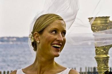 Wind is this brides friend at the Peabody Essex Museum wedding in Salem, MA